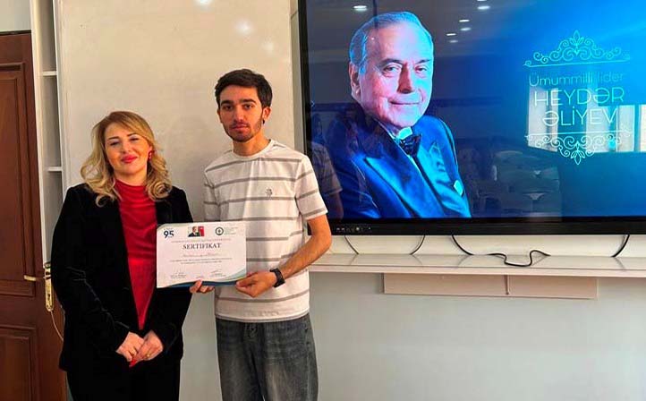Ümumi Fənlərin tədrisinin təşkili departamentində tələbələr arasında esse müsabiqəsi keçirilib